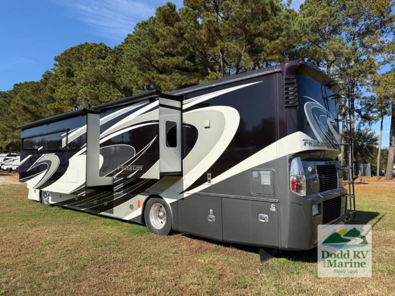 2016 Tiffin Motorhomes 40 QBH Photo in Yorktown VA 23692