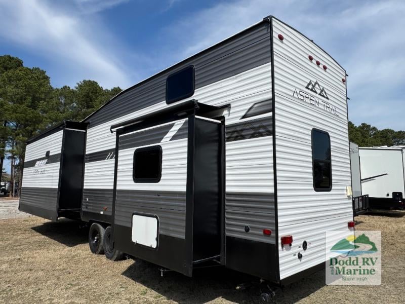 2024 Dutchmen RV 390LOFT Photo in Yorktown VA 23692