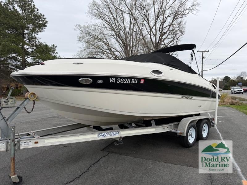 2012 Stingray 215LR Photo in Yorktown VA 23692
