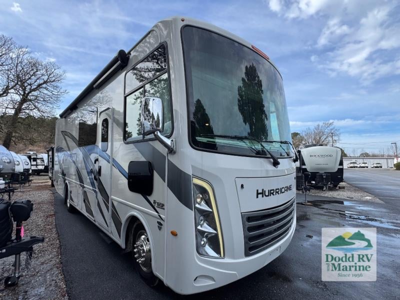 2024 Thor Motor Coach 29M Photo in Yorktown VA 23692