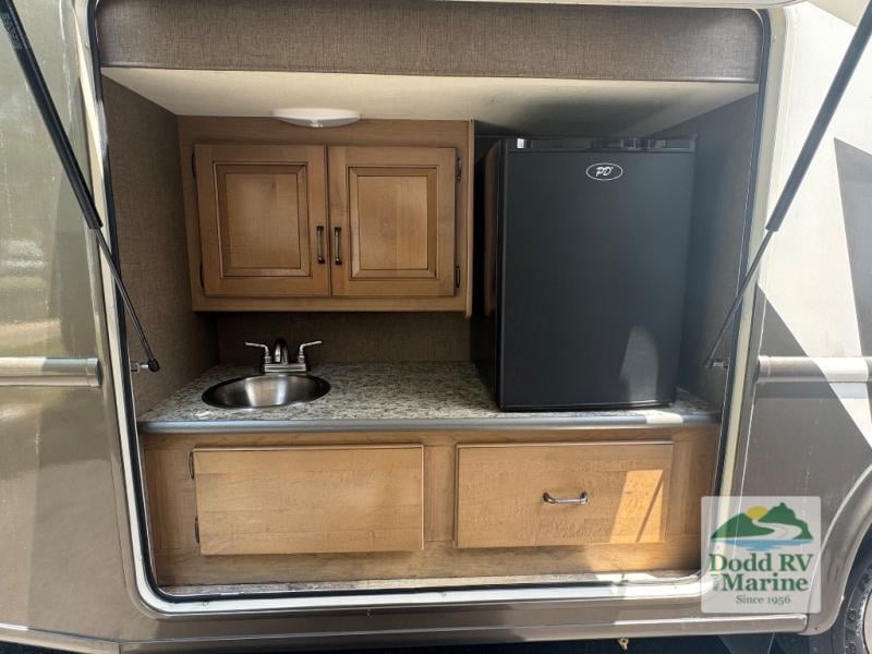 2018 Thor Motor Coach 34J Photo in Yorktown VA 23692