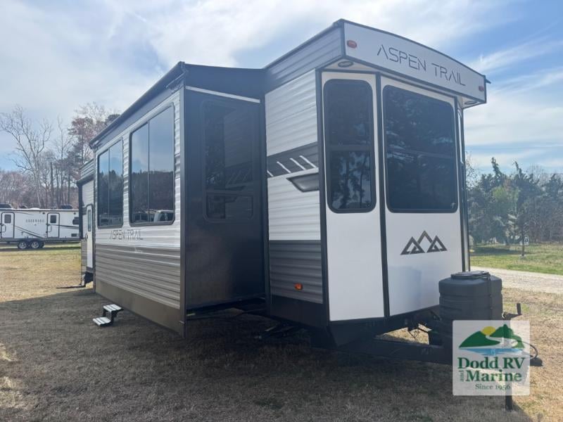 2024 Dutchmen RV 390LOFT Photo in Yorktown VA 23692