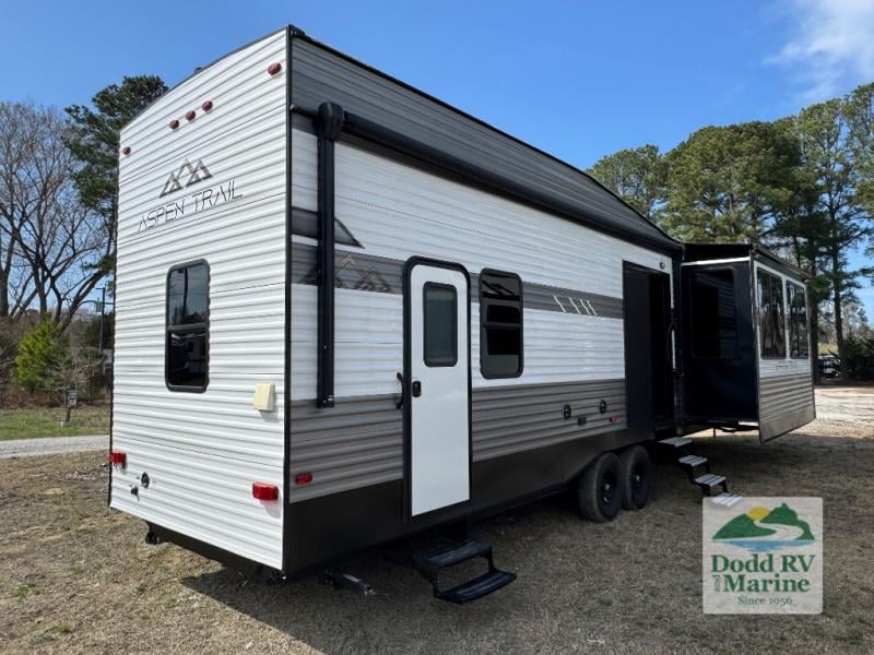 2024 Dutchmen RV 390LOFT Photo in Yorktown VA 23692