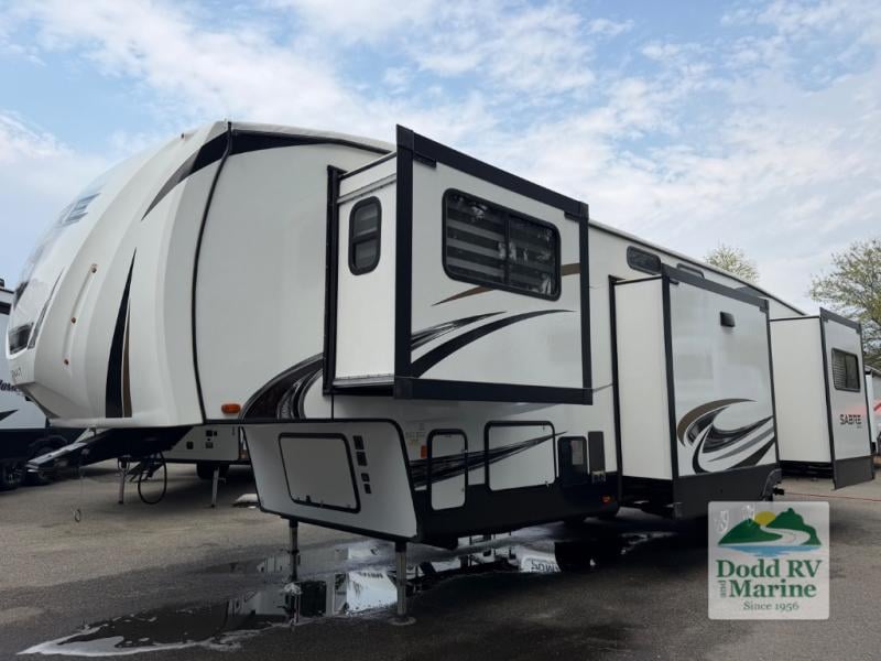 2022 Forest River RV 37FLH Photo in Yorktown VA 23692