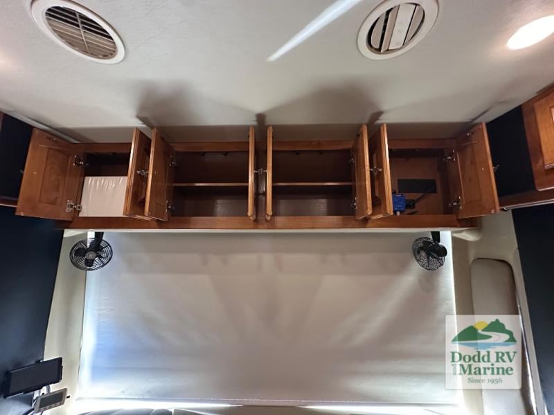 Pre-Owned 2015 Tiffin Motorhomes 40 AH - photo - 51