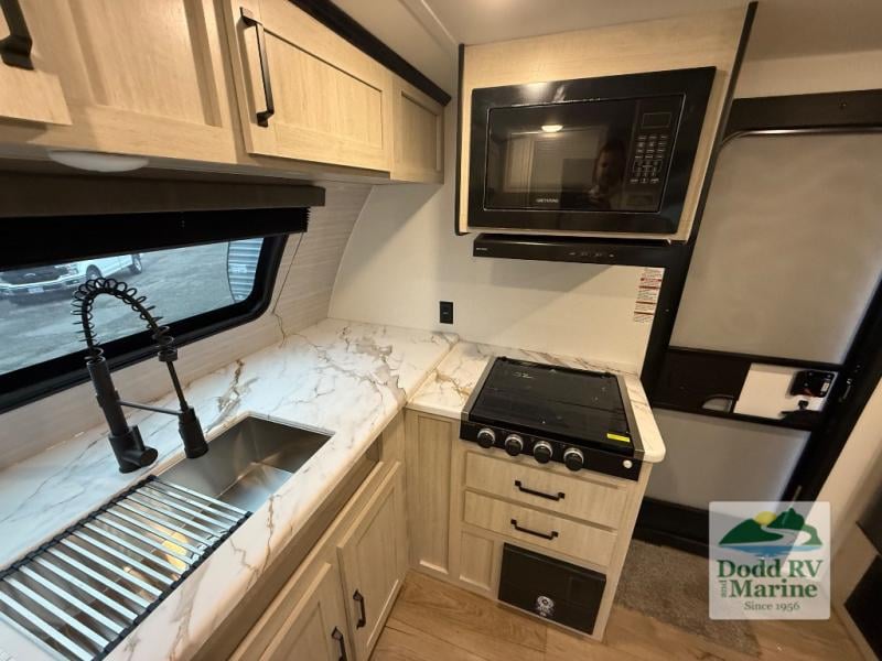 New 2026 Forest River RV 211FKCE - photo - 7