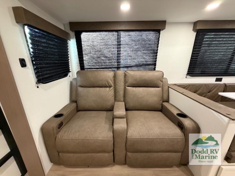 New 2026 Grand Design 27DBX - photo - 21