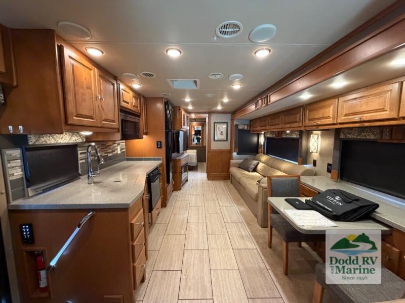Pre-Owned 2018 Tiffin Motorhomes 32 SA - photo - 20