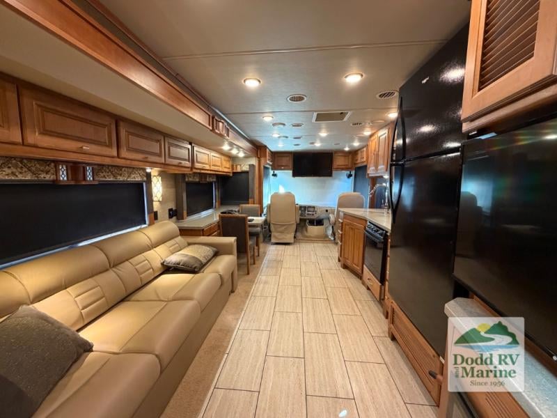 Pre-Owned 2018 Tiffin Motorhomes 32 SA - photo - 21