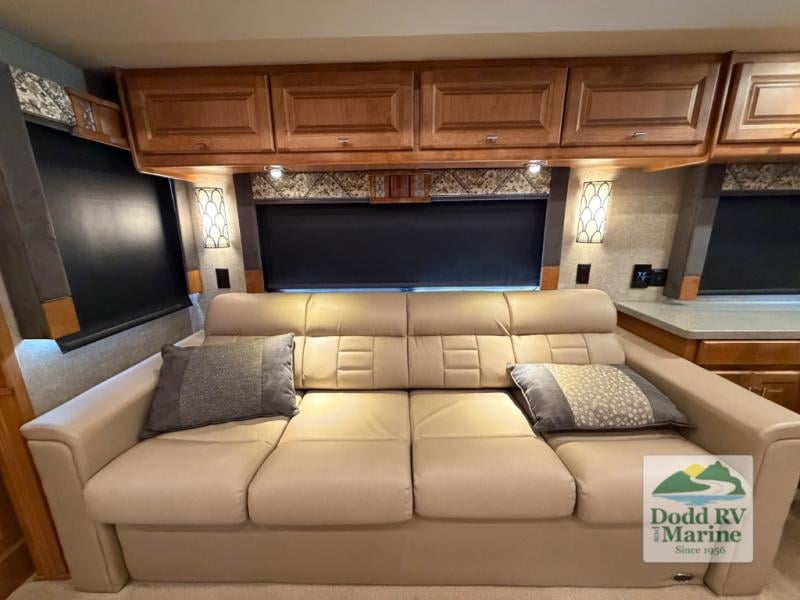 Pre-Owned 2018 Tiffin Motorhomes 32 SA - photo - 34