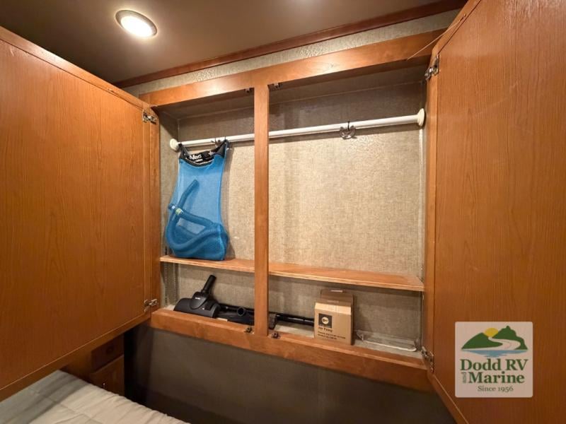 Pre-Owned 2018 Tiffin Motorhomes 32 SA - photo - 47