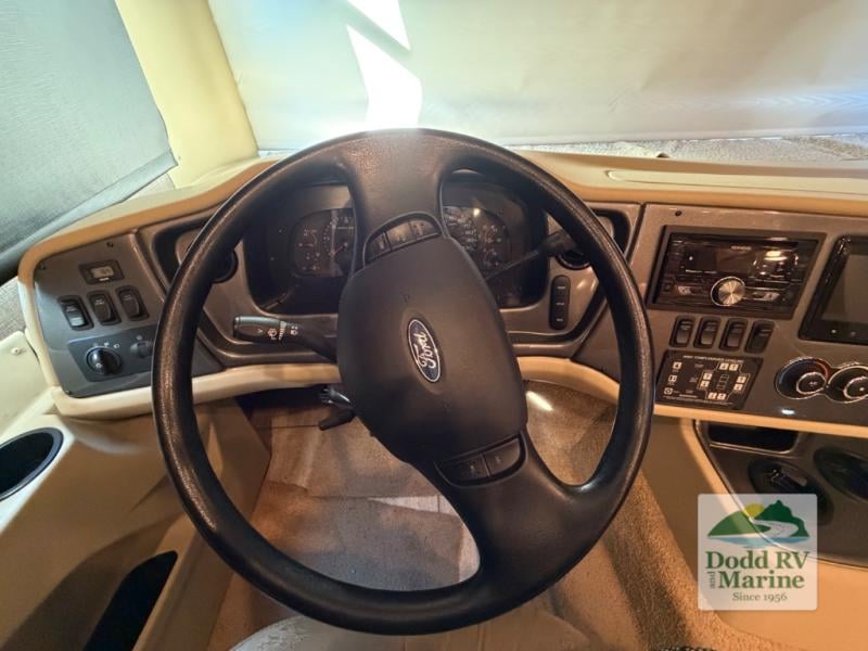 Pre-Owned 2018 Tiffin Motorhomes 32 SA - photo - 59