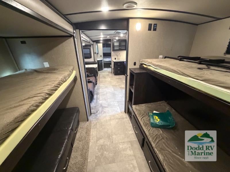 Pre-Owned 2019 Grand Design 3170BH - photo - 33