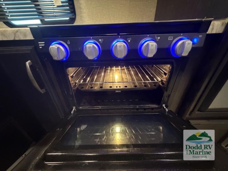 Pre-Owned 2019 Grand Design 3170BH - photo - 14