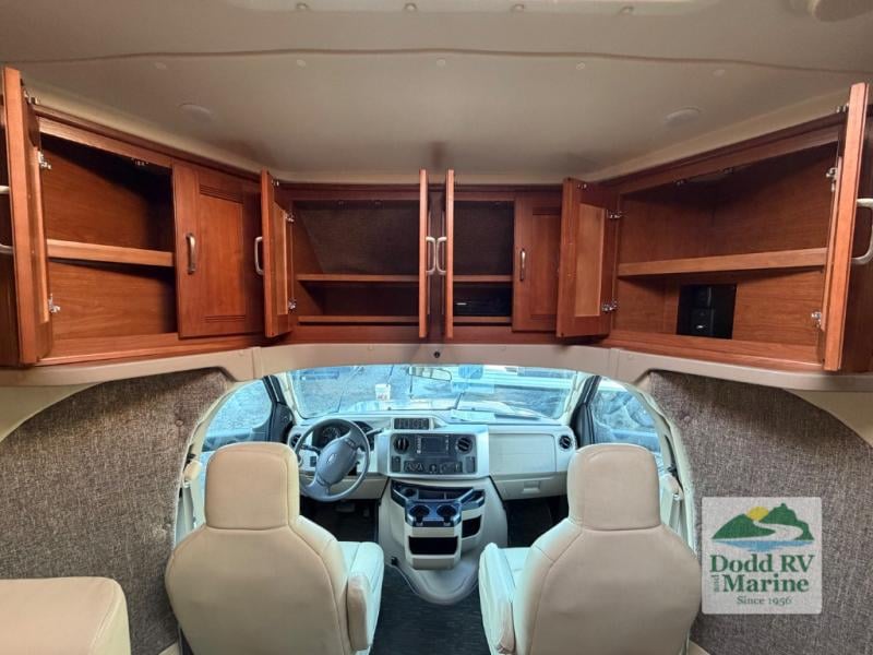 Pre-Owned 2017 Winnebago 27K - photo - 30