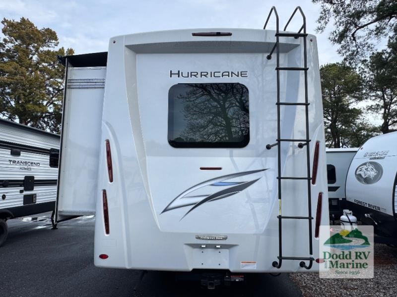 Pre-Owned 2024 Thor Motor Coach 29M - photo - 27