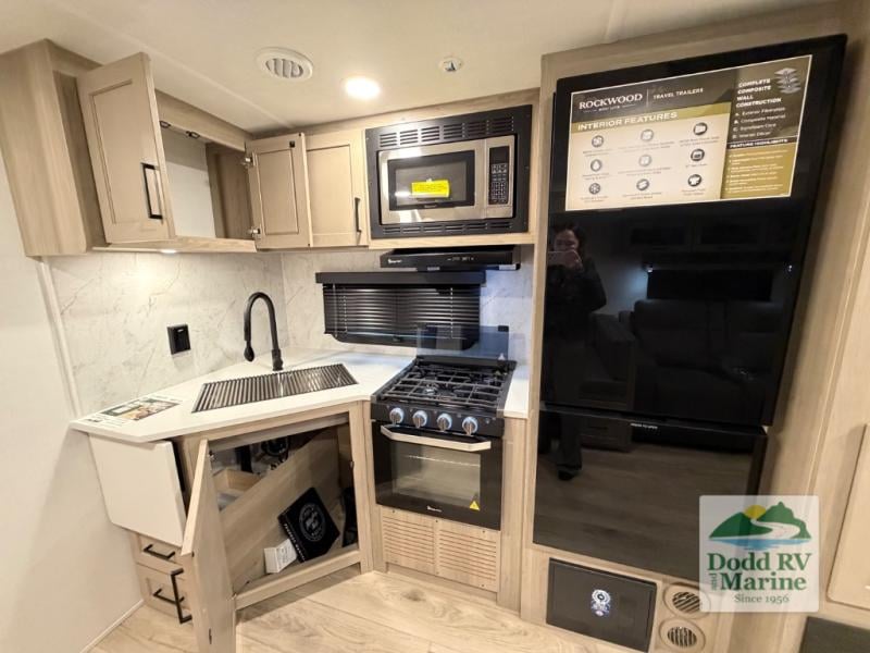 New 2026 Forest River RV 2706BH - photo - 7