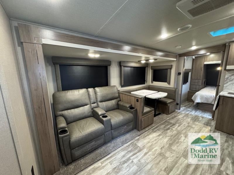 Pre-Owned 2023 Grand Design 2800BH - photo - 8