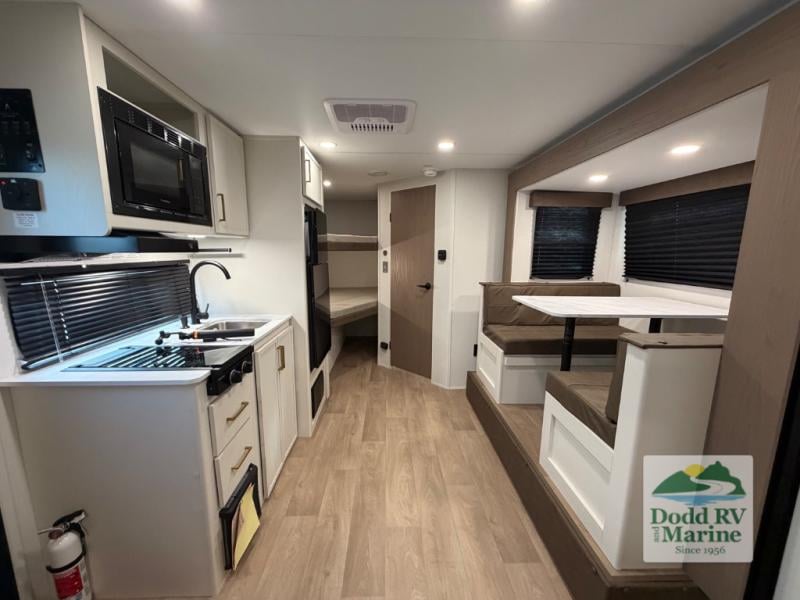 New 2026 Grand Design 161DB - photo - 5