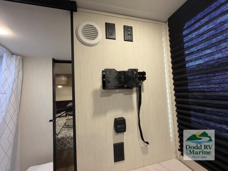 New 2026 Forest River RV 17SC - photo - 17