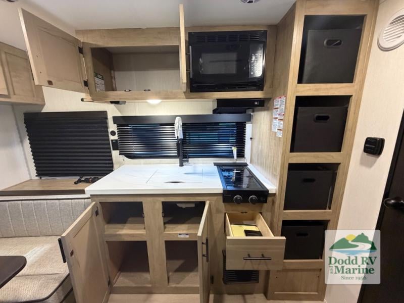 New 2026 Forest River RV 16CMBL - photo - 8