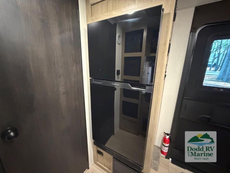 New 2026 Forest River RV 16CMBL - photo - 13