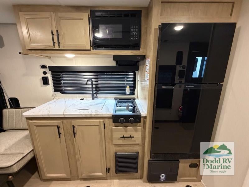 New 2026 Forest River RV 18RJBW - photo - 7