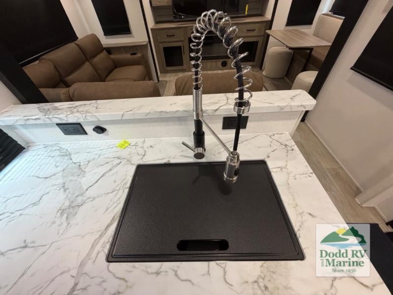 New 2026 Forest River RV 3300FLBS - photo - 9