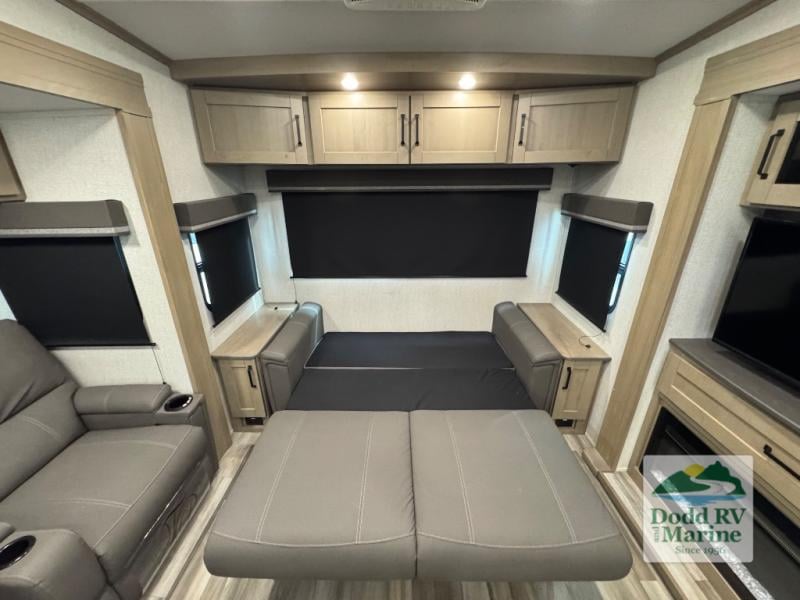 Pre-Owned 2023 Grand Design 303RLS - photo - 30