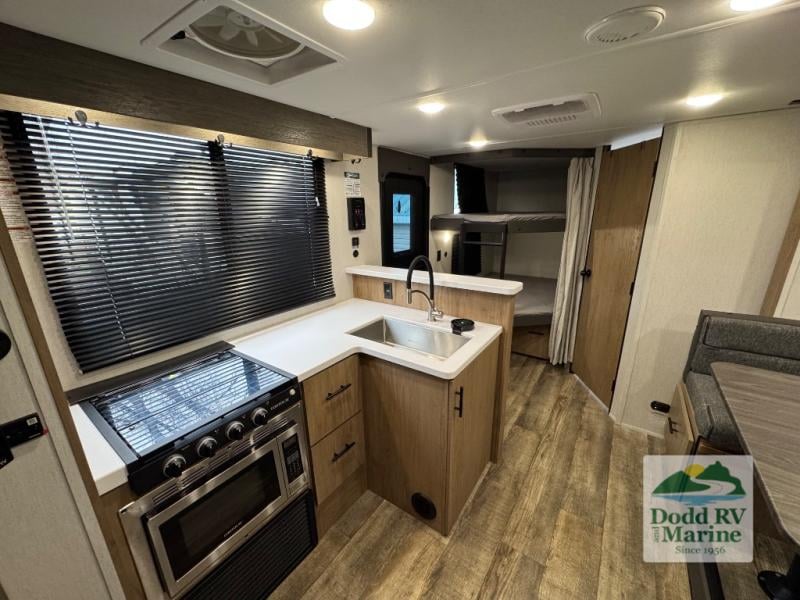 Pre-Owned 2024 Forest River RV 23LM - photo - 15