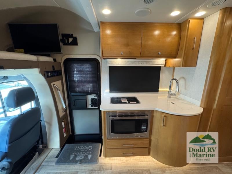 Pre-Owned 2019 Tiffin Motorhomes 24 TW - photo - 16