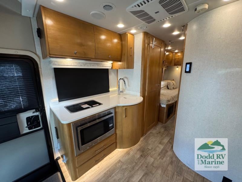 Pre-Owned 2019 Tiffin Motorhomes 24 TW - photo - 15