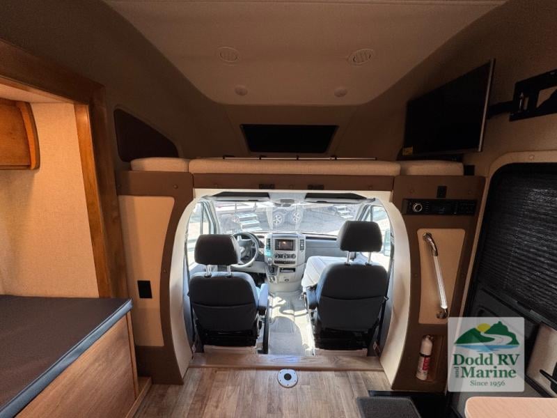 Pre-Owned 2019 Tiffin Motorhomes 24 TW - photo - 17