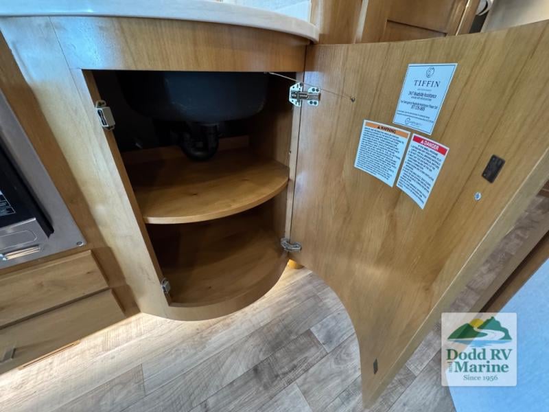 Pre-Owned 2019 Tiffin Motorhomes 24 TW - photo - 23