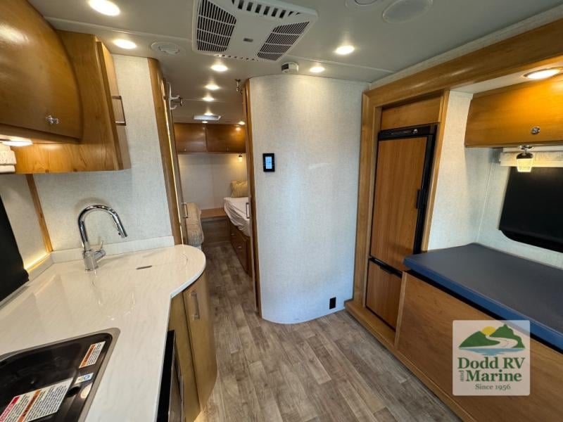 Pre-Owned 2019 Tiffin Motorhomes 24 TW - photo - 14