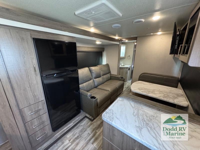Pre-Owned 2023 Grand Design 23LDE - photo - 28