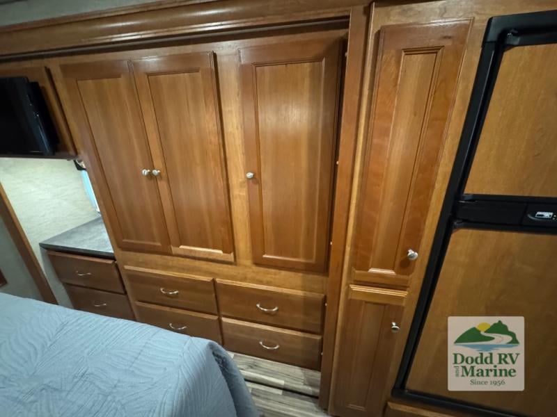 Pre-Owned 2018 Winnebago 29VE - photo - 44