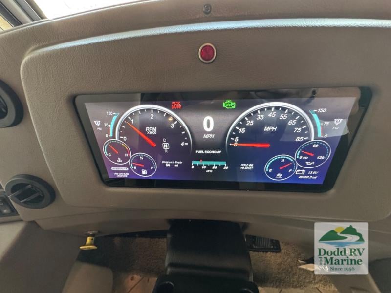 Pre-Owned 2018 Winnebago 38F - photo - 48