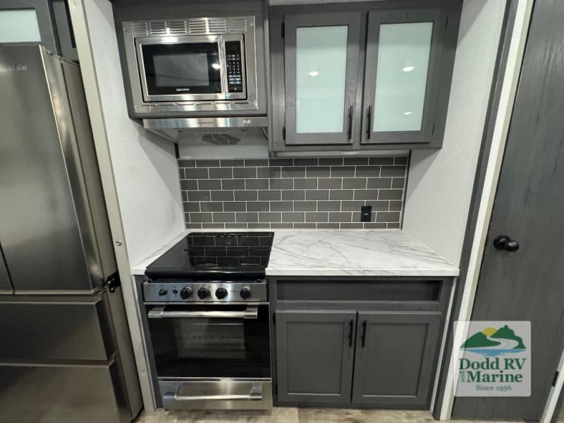 Pre-Owned 2024 Dutchmen RV 390LOFT - photo - 16