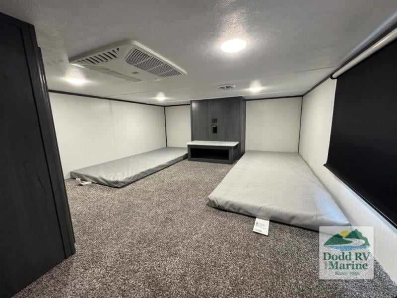 Pre-Owned 2024 Dutchmen RV 390LOFT - photo - 24