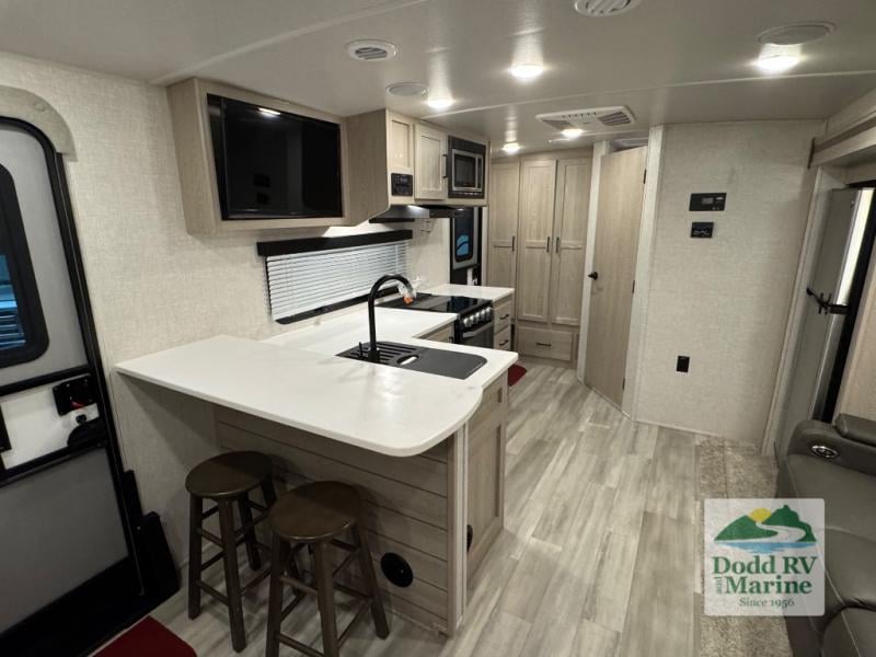 Pre-Owned 2022 Forest River RV 2514S - photo - 12