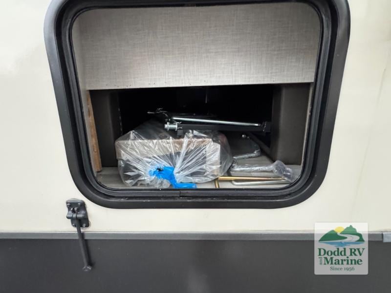 Pre-Owned 2022 Forest River RV 2514S - photo - 9