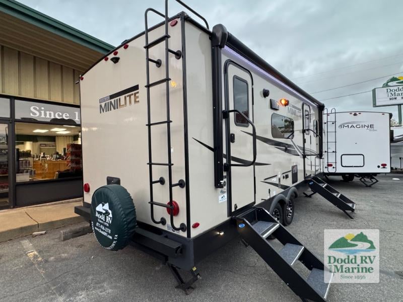 Pre-Owned 2022 Forest River RV 2514S - photo - 5