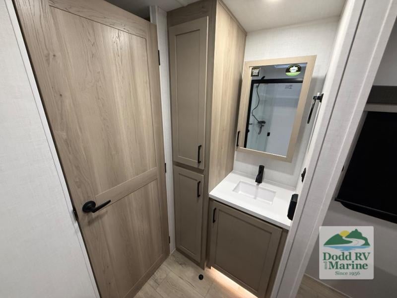 New 2026 Forest River RV 302RDT - photo - 27