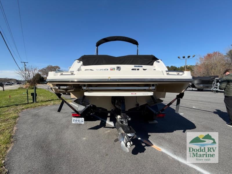 Pre-Owned 2016 Sea Ray 250 - photo - 9