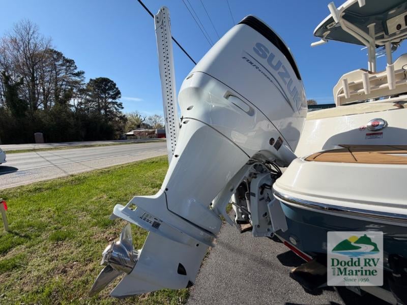Pre-Owned 2024 Stingray 236 - photo - 39