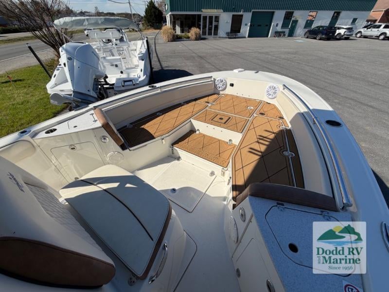 Pre-Owned 2024 Stingray 236 - photo - 26