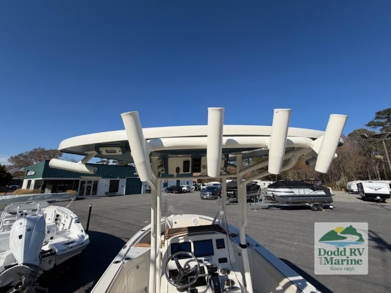 Pre-Owned 2024 Stingray 236 - photo - 8