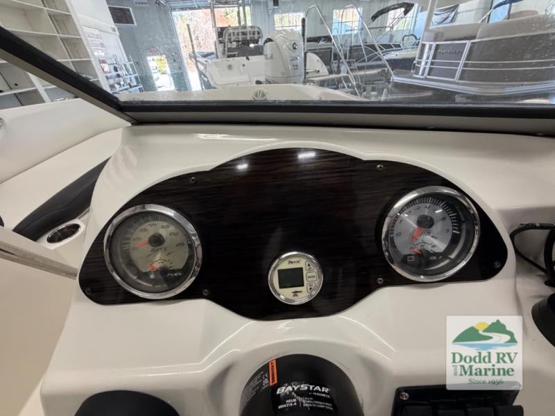 Pre-Owned 2016 Stingray 191DC - photo - 22
