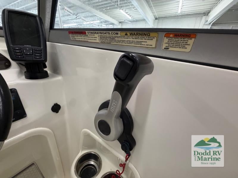 Pre-Owned 2016 Stingray 191DC - photo - 24